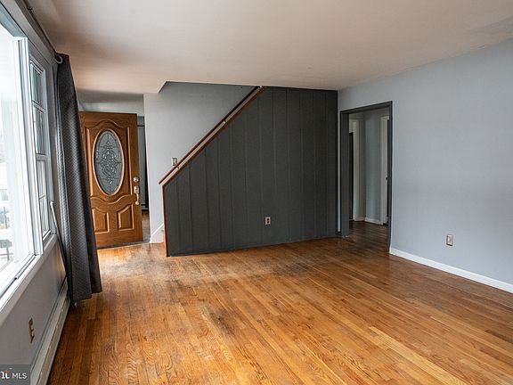 3rd image of 115 Murphy Rd