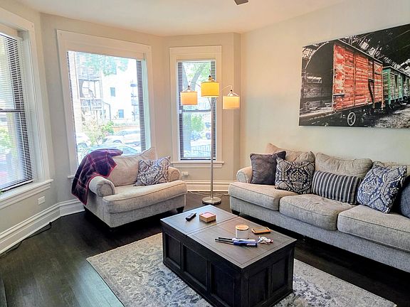 5th image of 3624 N Racine Ave APT 1