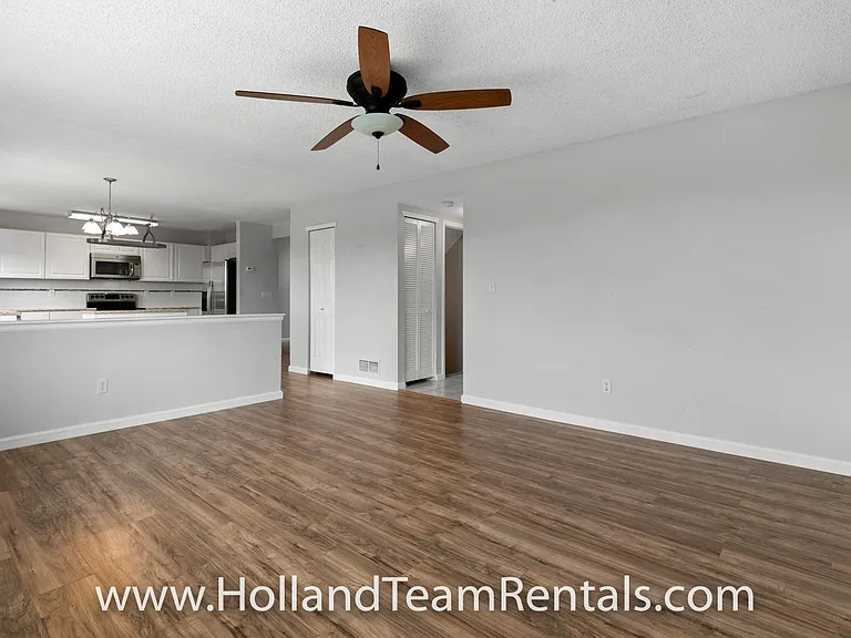 11343 Latigo Ln — Photo 6