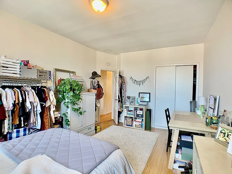 1131 Washington St #7 — Photo 8