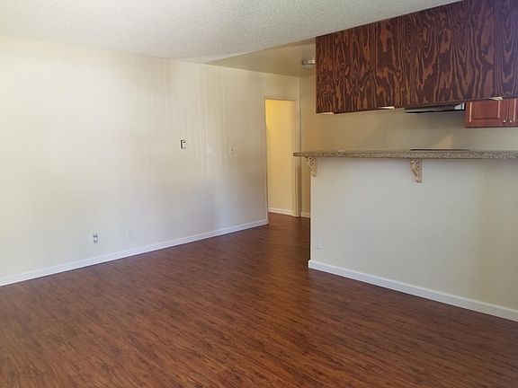 2nd image of 339 N Howard St APT 1