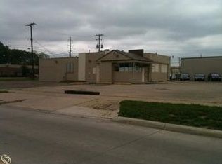 4090 2nd St, Wayne, MI 48184