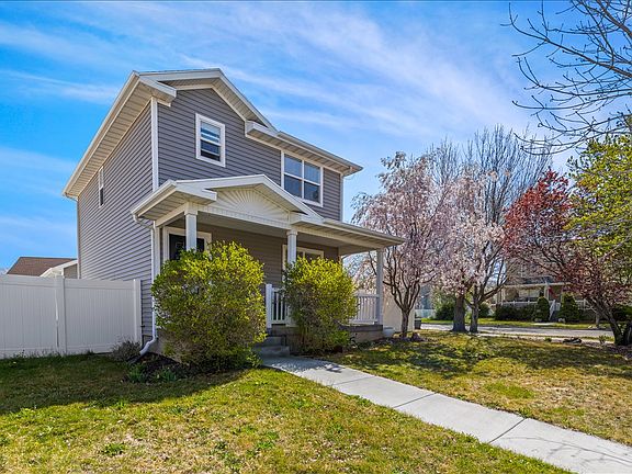 2nd image of 1660 Colavito Way