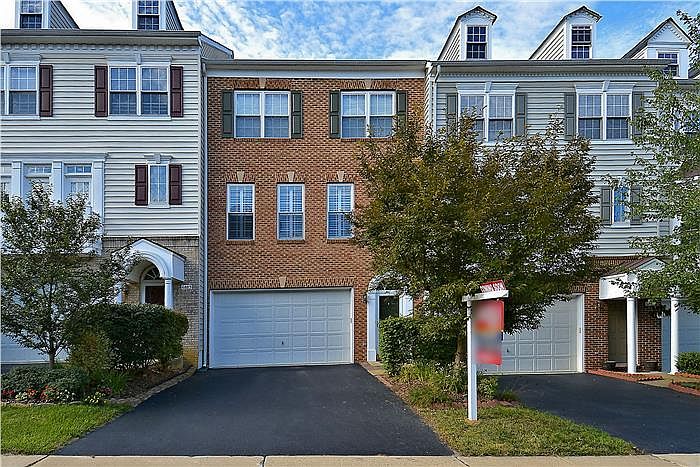 1st image of 6885 Rolling Creek Way
