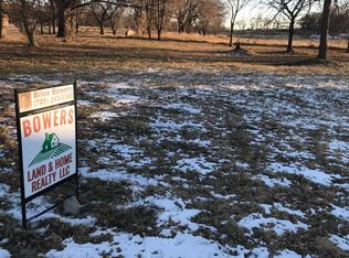 1146 E 9th St, Concordia, KS 66901