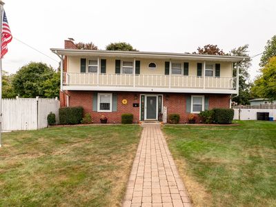 6 Hughes Street, East Haven, CT, 06512
