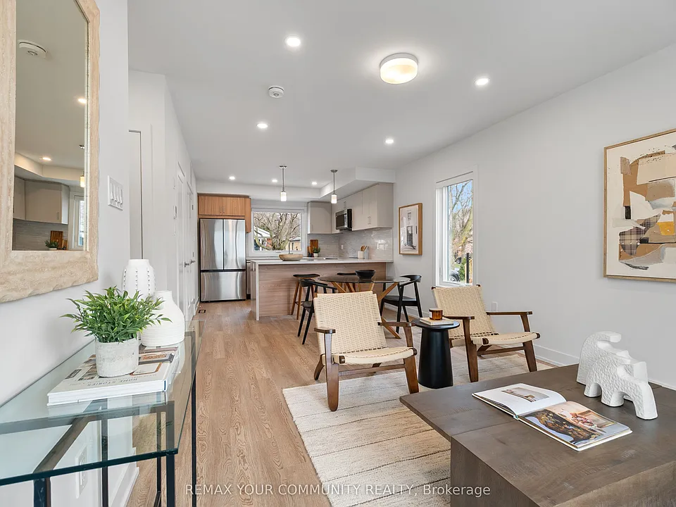 34 Poplar Ave #2