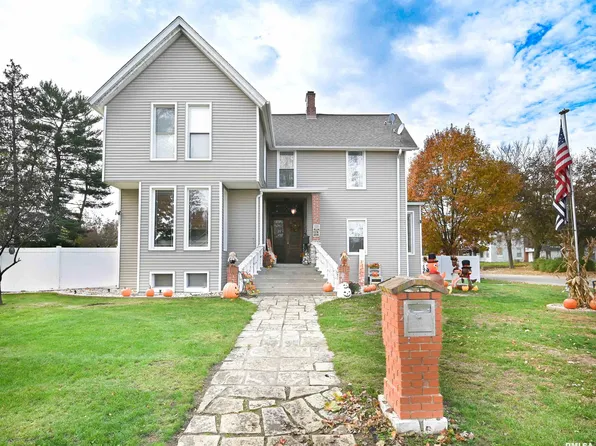 415 Carroll St, Henry, IL 61537