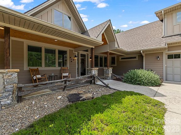 2nd image of 40 Shining Rock Dr