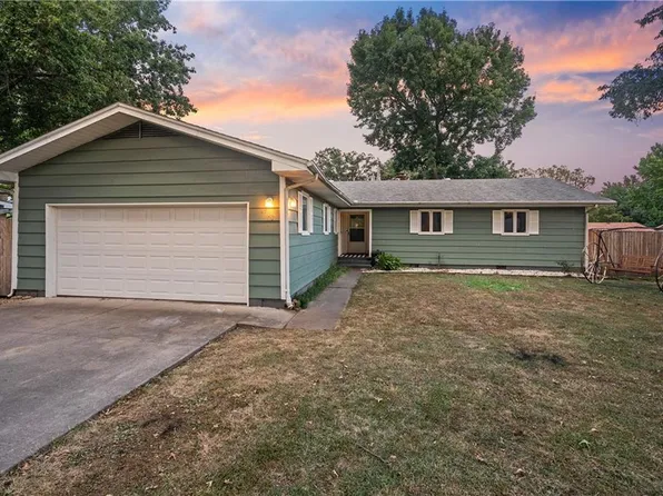 503 S Wilshire Blvd, Coffeyville, KS 67337