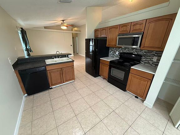 5th image of 3427 Palmer Dr