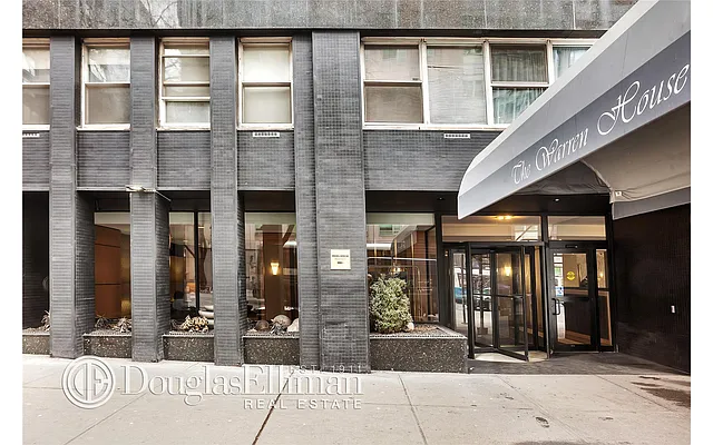 Rented by Douglas Elliman | media 27