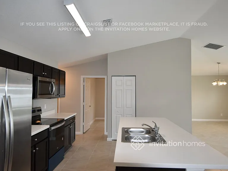 1725 SW Monterrey Ln — Photo 4