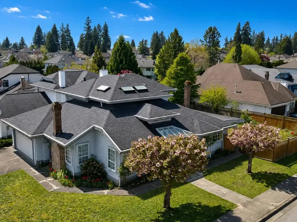 1888 Walnut Cres, Coquitlam, BC V3J 7T2