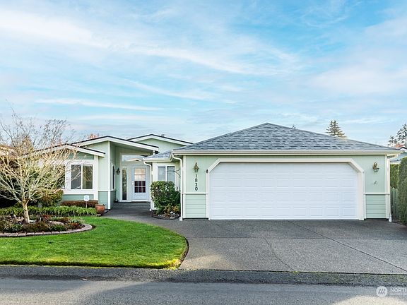 2nd image of 1820 Daylily Lane SE #42