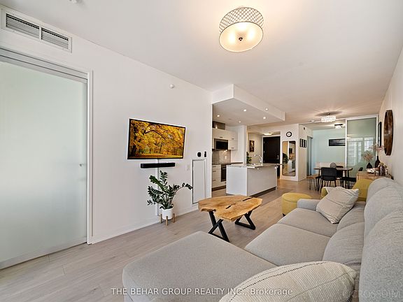 4th image of 90 Park Lawn Rd #2306