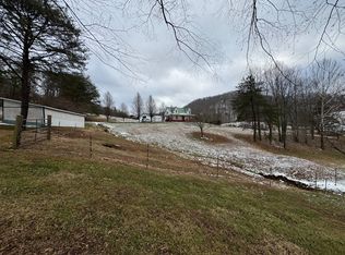 3291 Rosedale Rd, Shock, WV 26638