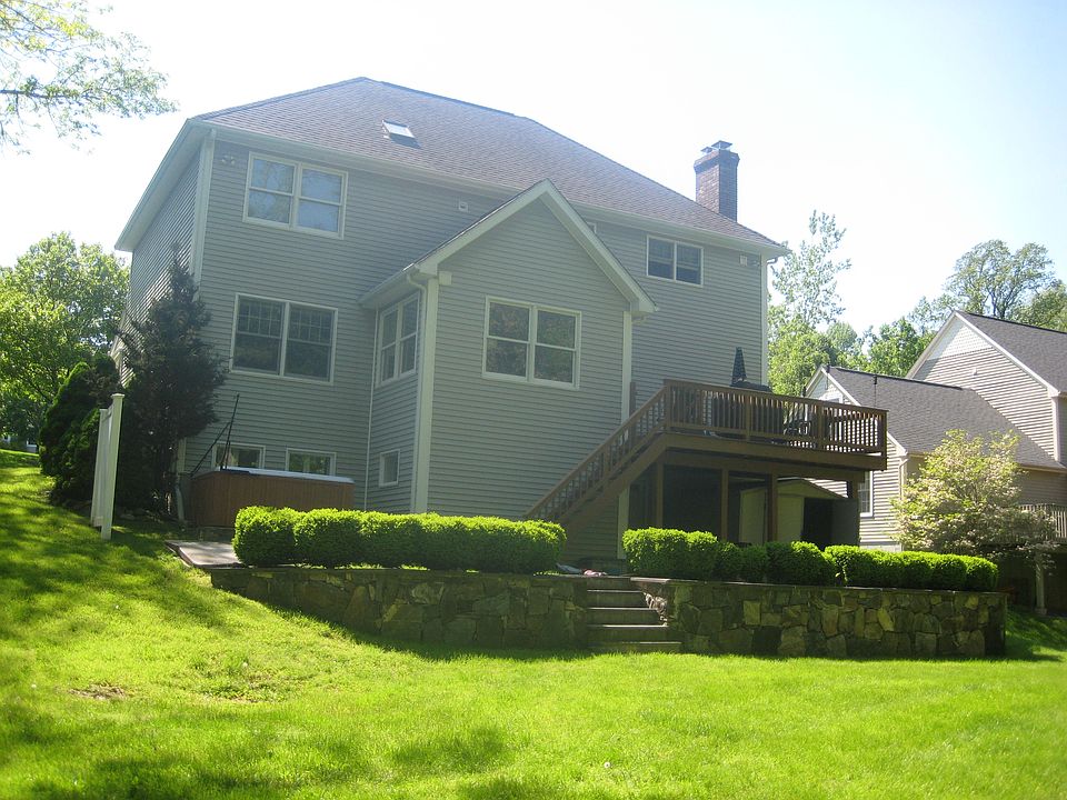 2nd image of 14 Barnum Pl
