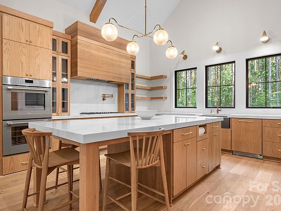 4th image of 3738 George Ct