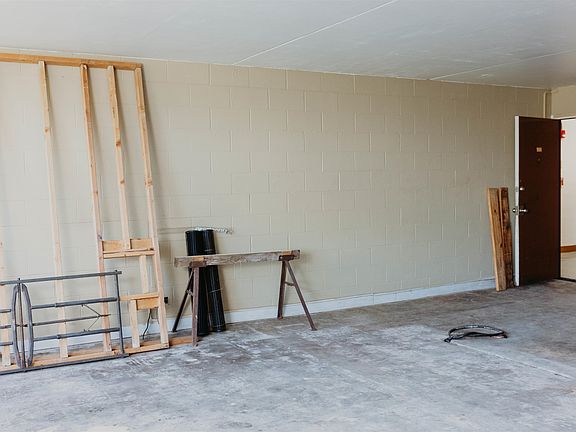 5th image of 111 Kahului Beach Rd APT C404