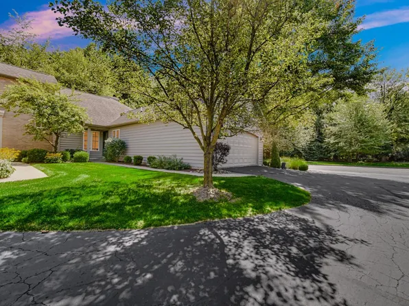 3808 Emerald Bay #8020, Mishawaka, IN 46545