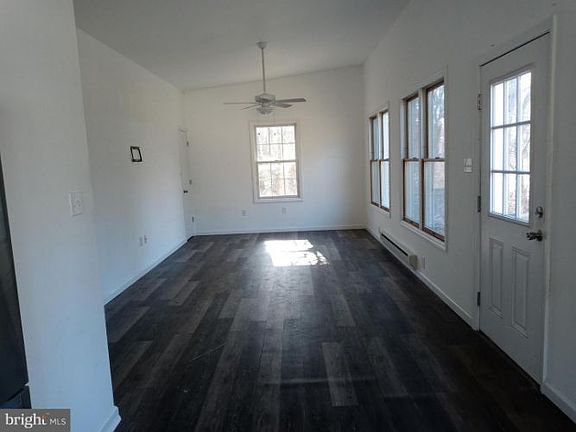 2nd image of 39 Lower Shore Rd