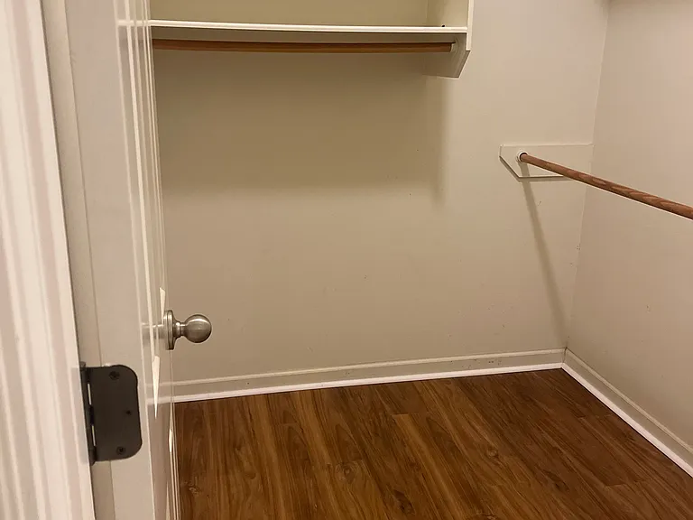 10418 Springridge Ave — Photo 17