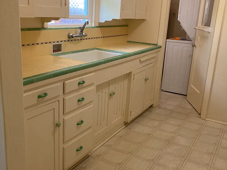 428 Enslen Park Ct — Photo 2