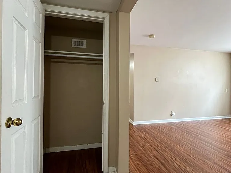 1601 E Fort Wayne St #3 — Photo 2