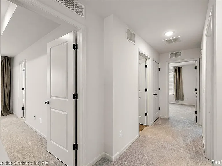 2436 Parkshore Dr — Photo 25