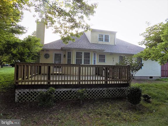 2nd image of 262 Babbling Brook Ln