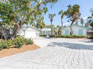 18 N Casey Key Rd, Osprey, FL 34229