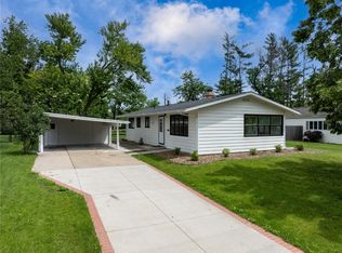 4404 Pepperwood Hl SE, Cedar Rapids, IA 52403