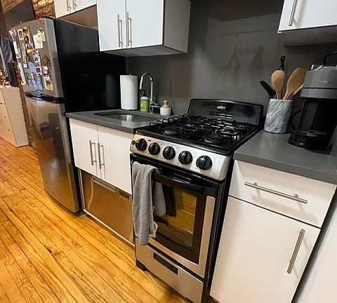 5th image of 203 Chrystie St APT 2C