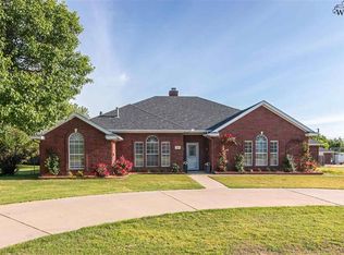 121 Royal Rd, Wichita Falls, TX 76308