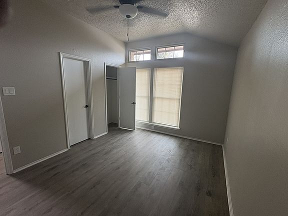 3rd image of 10808 Water Oaks Dr