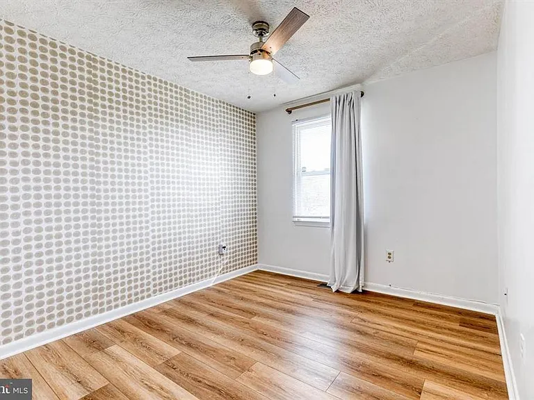 1577 Loring Ct — Photo 21
