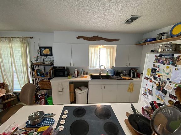 5th image of 409 Polk Ave