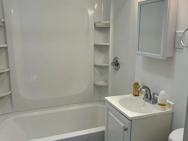 100-38C Midland Hts — Photo 7