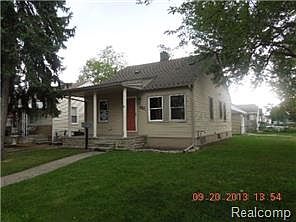 1st image of 983 Goddard St