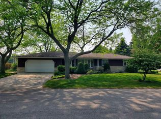 4468 S 8th St, Sheboygan, WI 53081