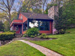 54 Dexterdale Dr, Warwick, RI 02886