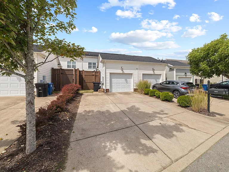 5103 Donovan St — Photo 42