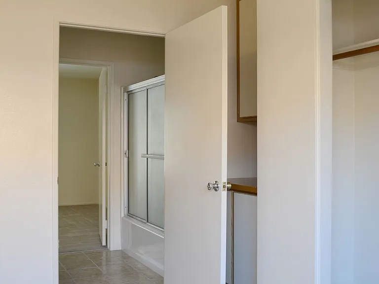 Desert Villas Apartment Homes — Photo 20
