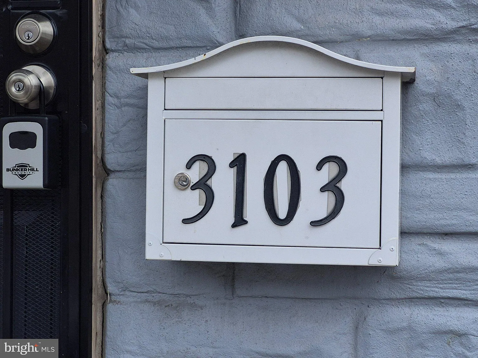 3 bed, 1.0 bath, 1200 sqft, $1,600 — Photo 4