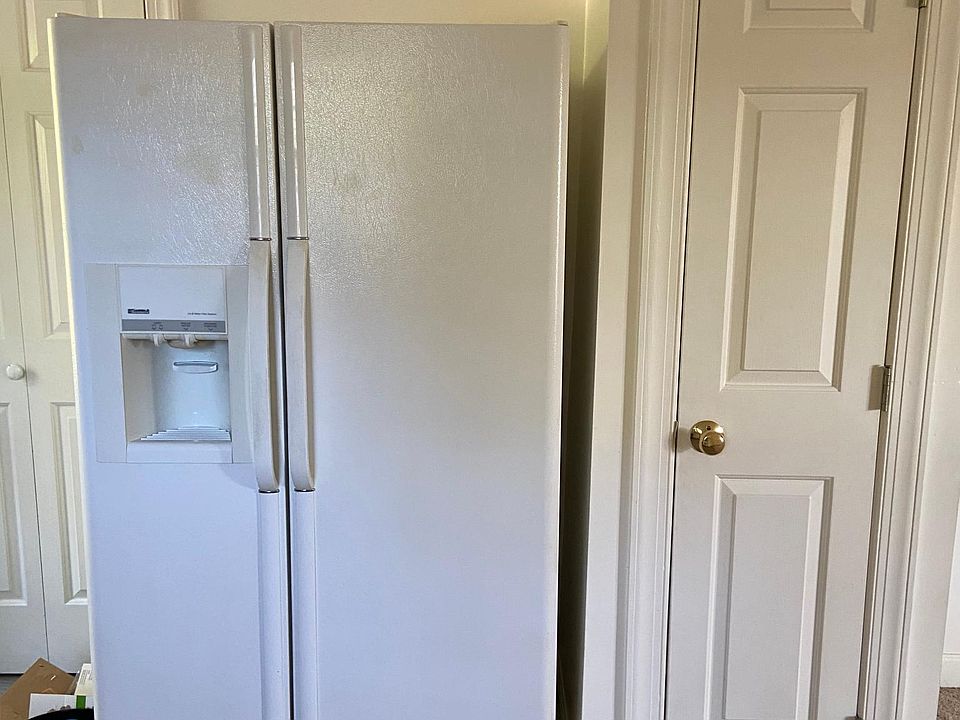 french door refig. and pantry