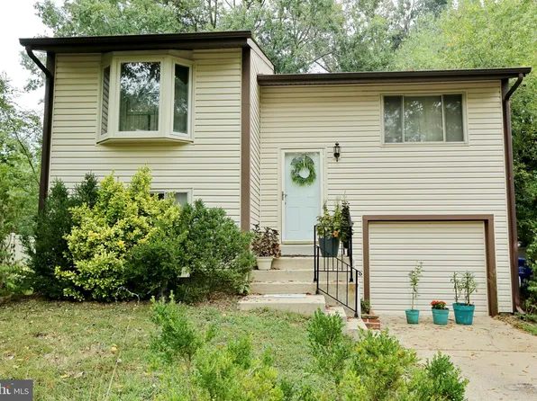 21 Tadcaster Cir, Waldorf, MD 20602