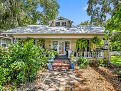 649 E 11th Ave, Mount Dora, FL, 32757