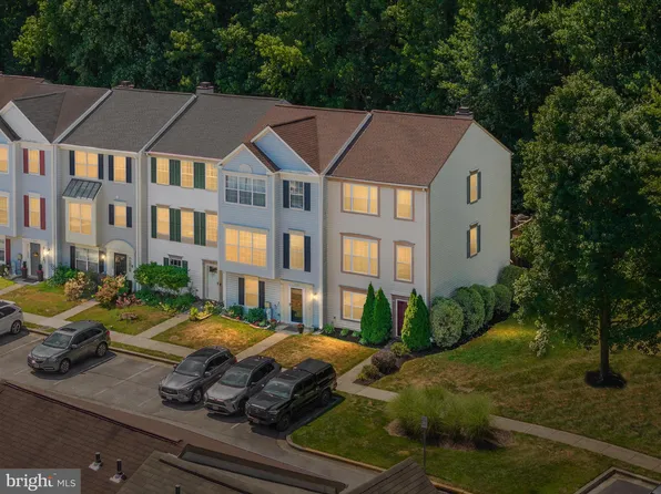 1511 Ashburnham Dr #20, Crofton, MD 21114