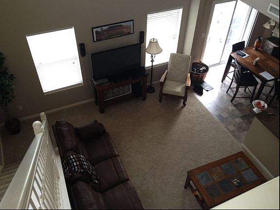 4th image of 9773 Blue Violet Dr